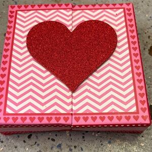 Colorful Heart Love Box